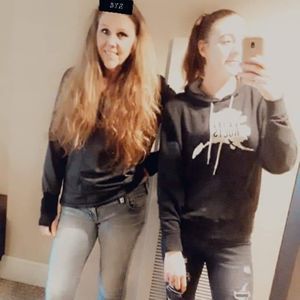 Meet your Posher, Becky